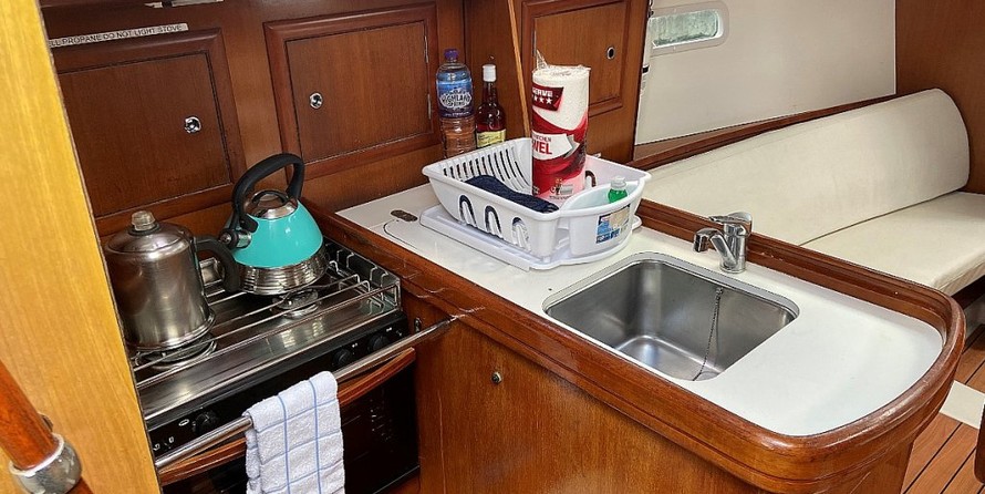 Beneteau Oceanis 321