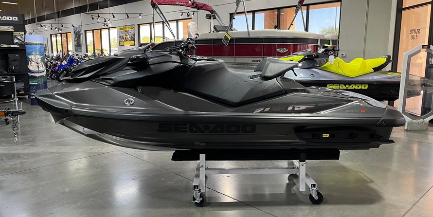 Sea-Doo RXP-X 300
