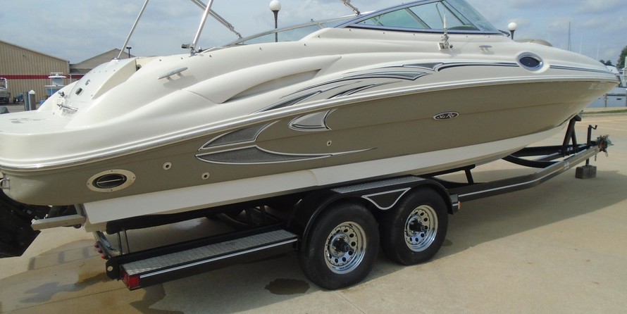 Sea Ray 270 SUNDECK