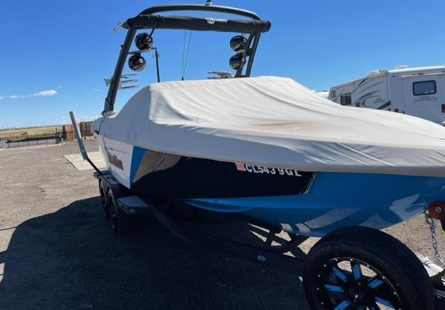 Malibu Wakesetter 23 LSV