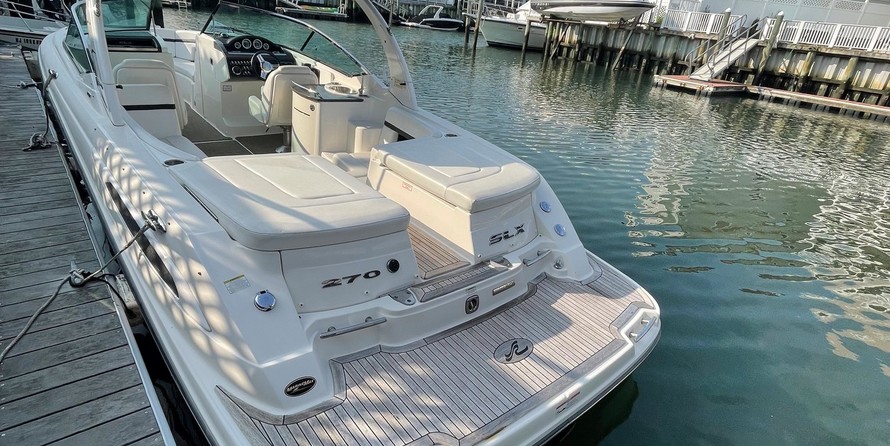 Sea Ray 270 SLX