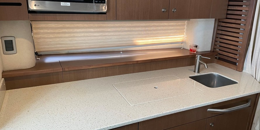 Sea Ray 370 Sundancer