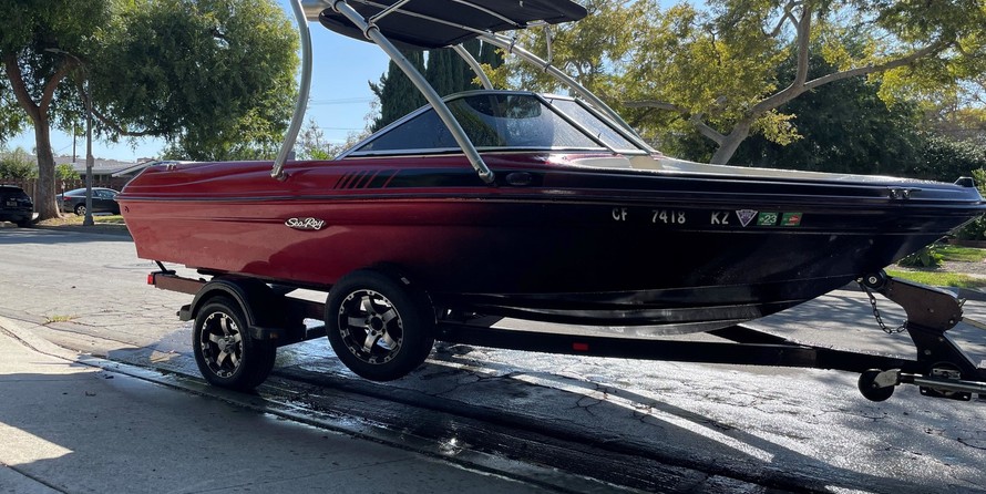 Sea ray 230 signature bowrider