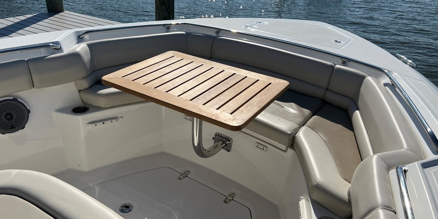Boston Whaler 330 Outrage