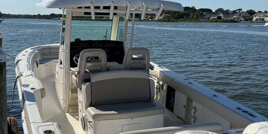 Boston Whaler 330 Outrage