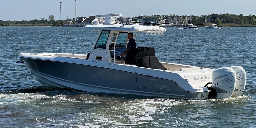 Boston Whaler 330 Outrage