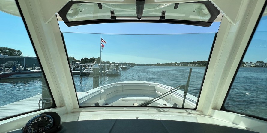 Boston Whaler 330 Outrage