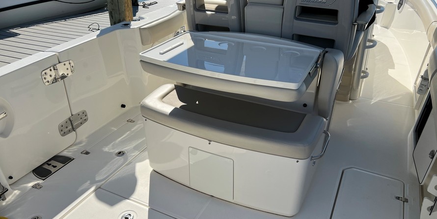 Boston Whaler 330 Outrage