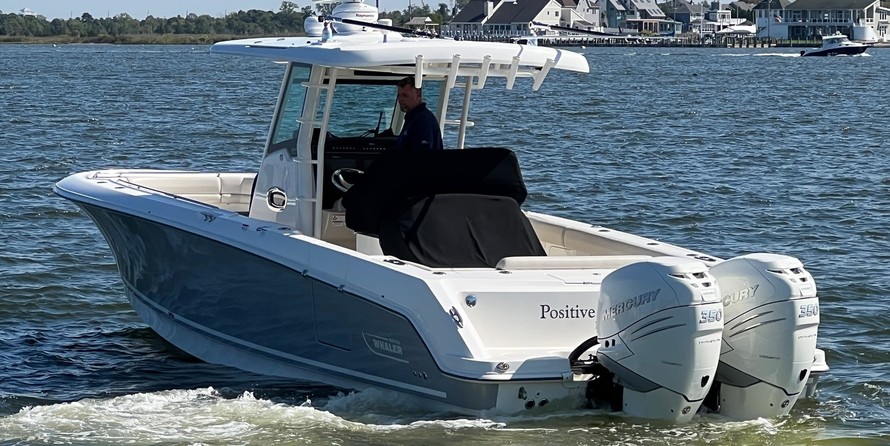 Boston Whaler 330 Outrage