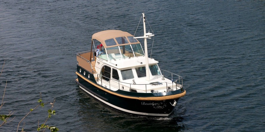 Linssen 32 AC