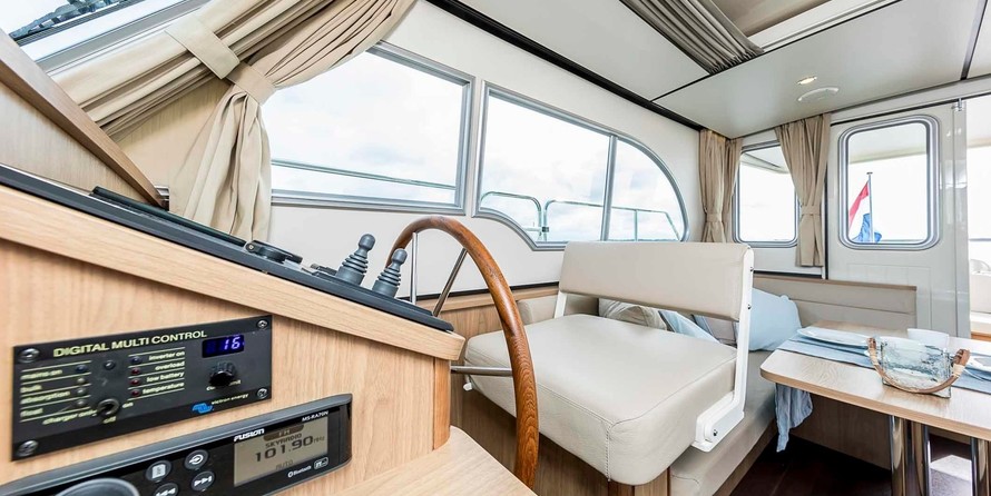 Linssen Grand Sturdy 30.0 Sedan