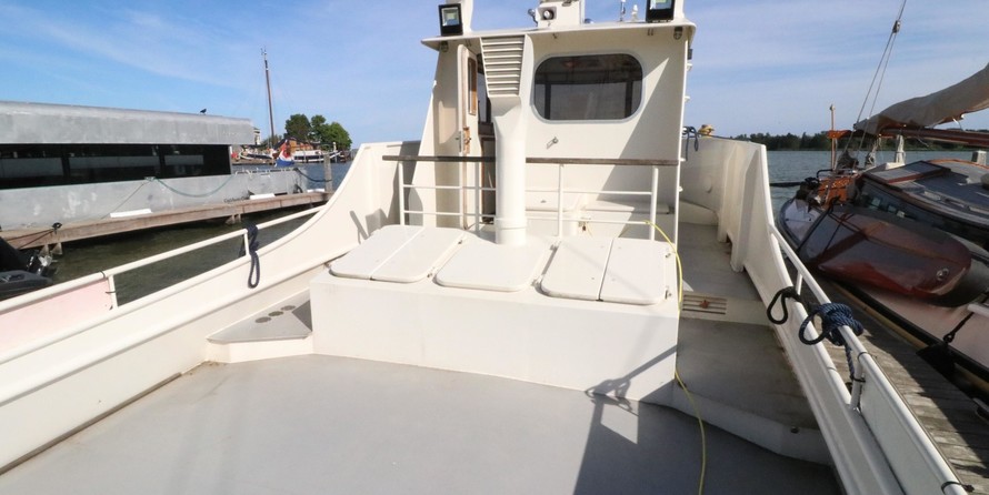 Offshore research survey vessel