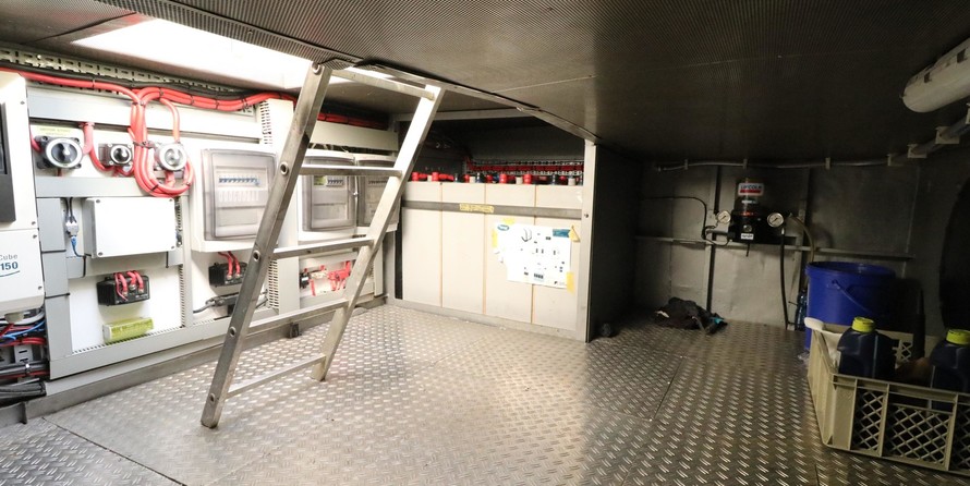 Offshore research survey vessel