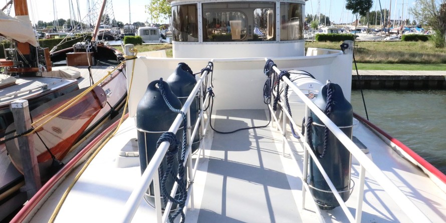 Offshore research survey vessel