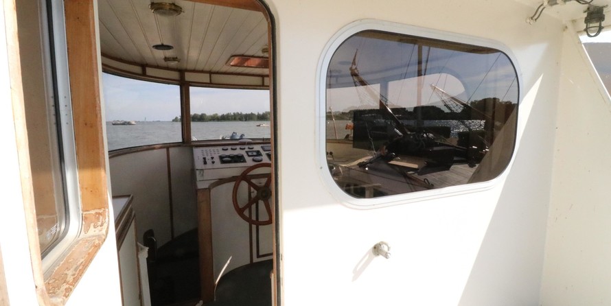Offshore research survey vessel