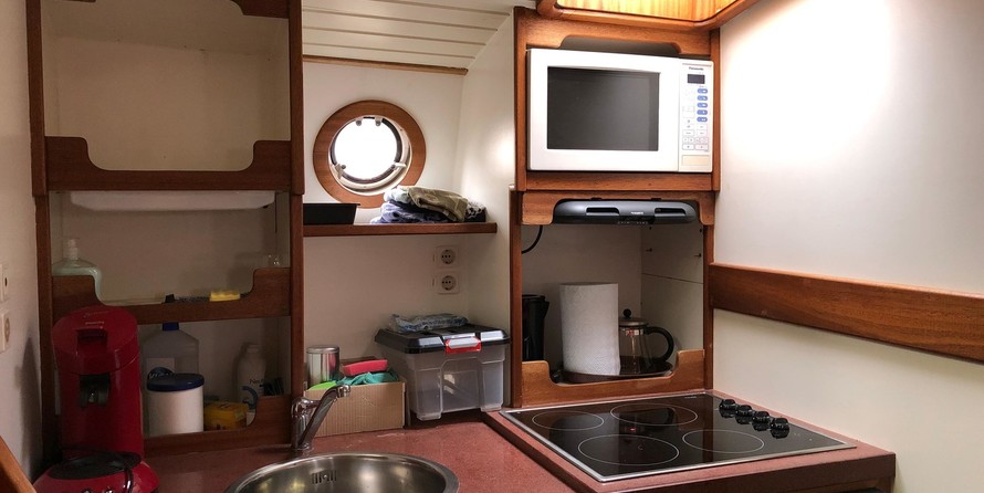 Offshore research survey vessel