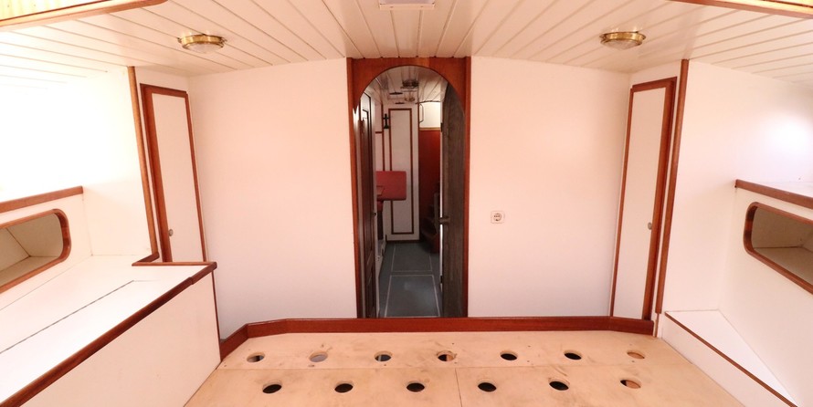 Offshore research survey vessel