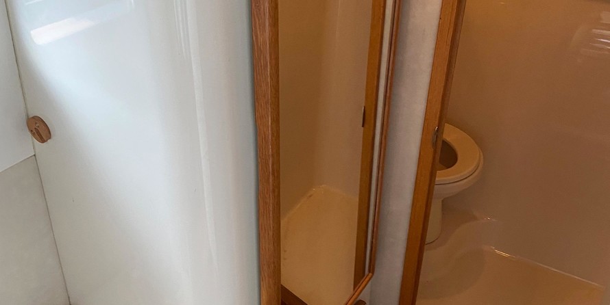 Sea ray 450 express bridge