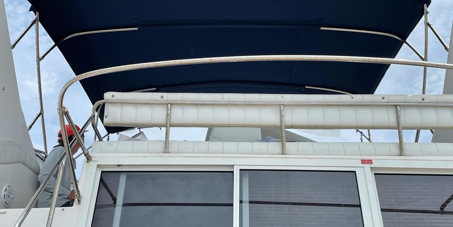 Sea ray 450 express bridge