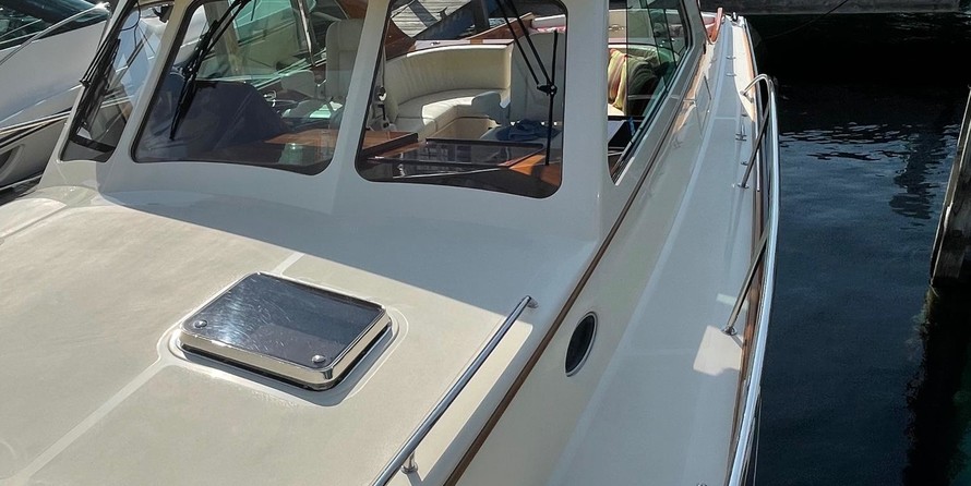 Hinckley Talaria 48 MKII