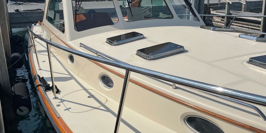 Hinckley Talaria 48 MKII