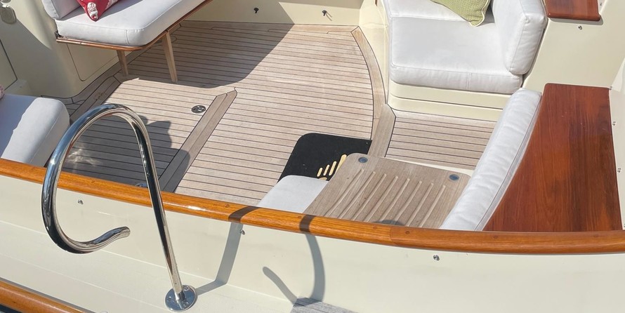 Hinckley Talaria 48 MKII