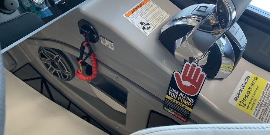 Premier Pontoons Grand Isle 250