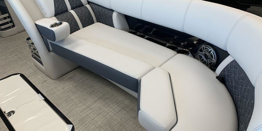 Premier Pontoons Grand Isle 250