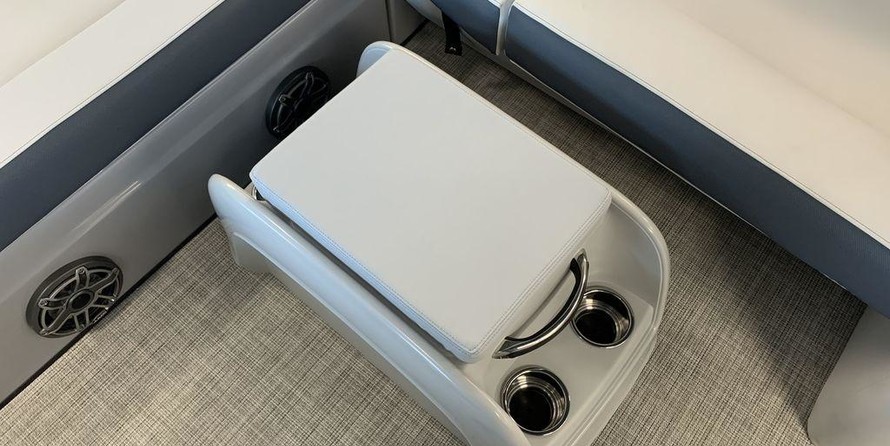 Premier Pontoons Grand Isle 250