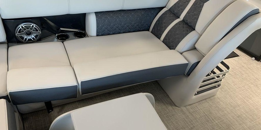 Premier Pontoons Grand Isle 250