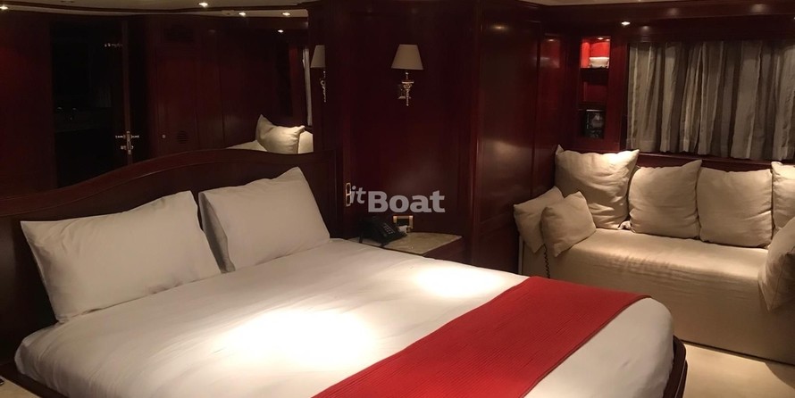 Benetti Tradition 100
