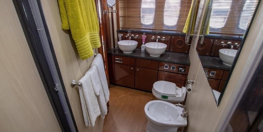 Fairline 74 Squadron