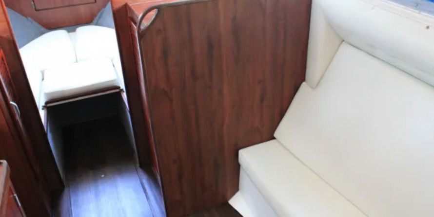 Bertram 28 Flybridge