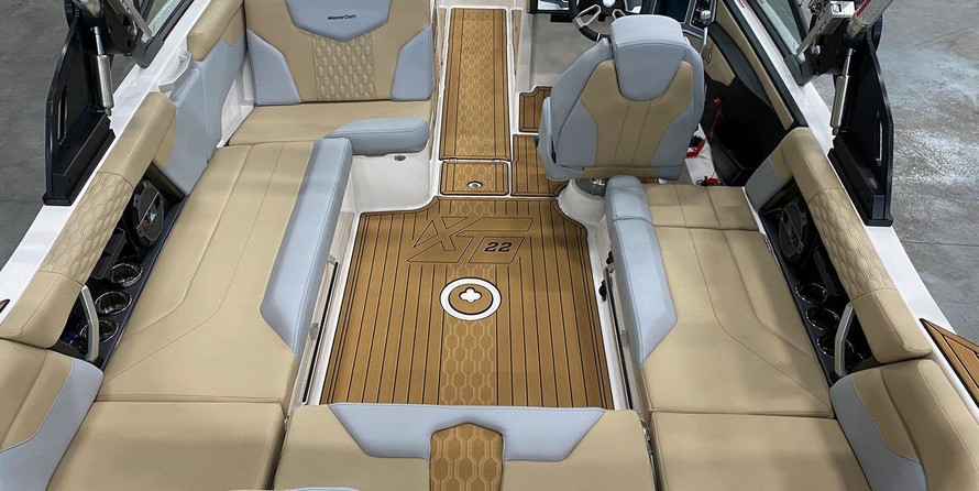 Mastercraft XT22