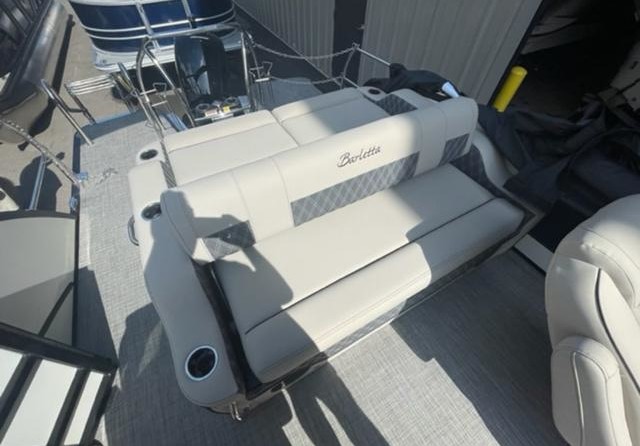 60 x 16 tri-toon passenger vessel