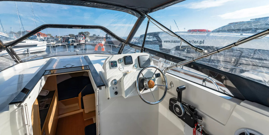 Nautika 830 MC