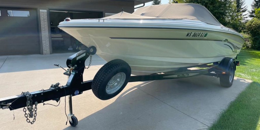 Sea ray 260 bow rider select
