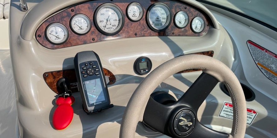 Sea ray 260 bow rider select