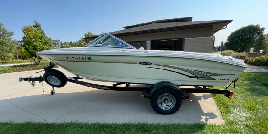 Sea ray 260 bow rider select
