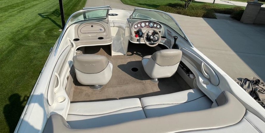 Sea ray 260 bow rider select