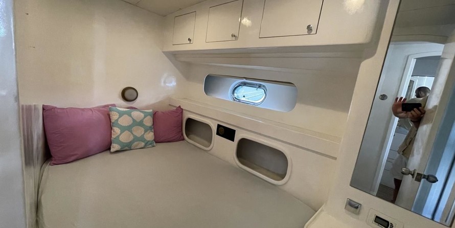 Custom built motor yacht 32m