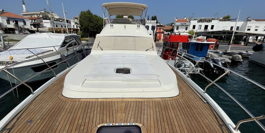 Custom built motor yacht 32m