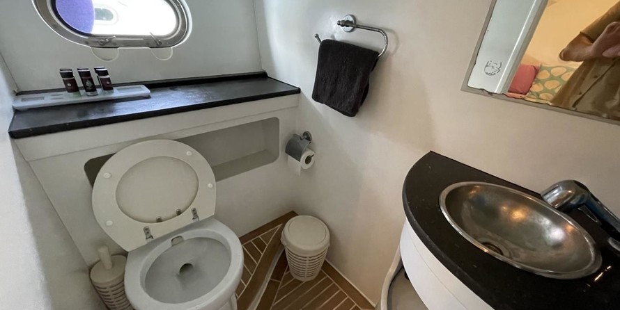 Custom built motor yacht 32m