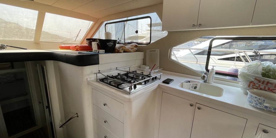 Custom built motor yacht 32m