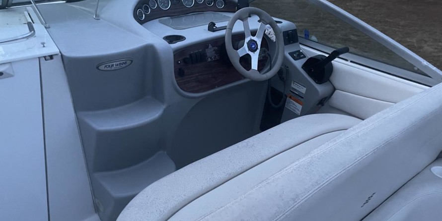 Four winns 248 vista