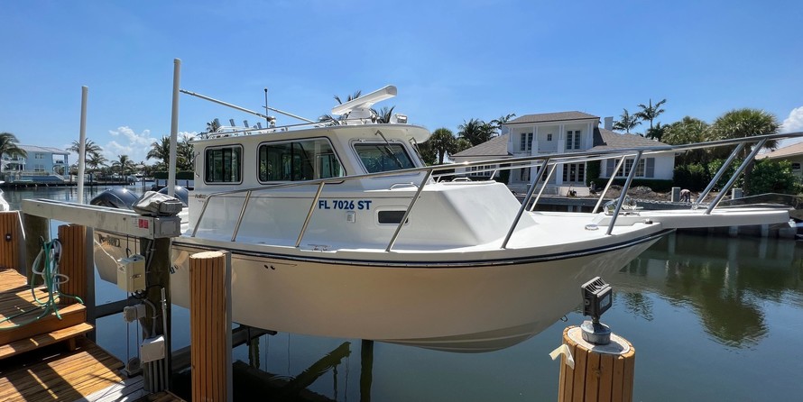 Parker 2530 Extended Sport Cabin