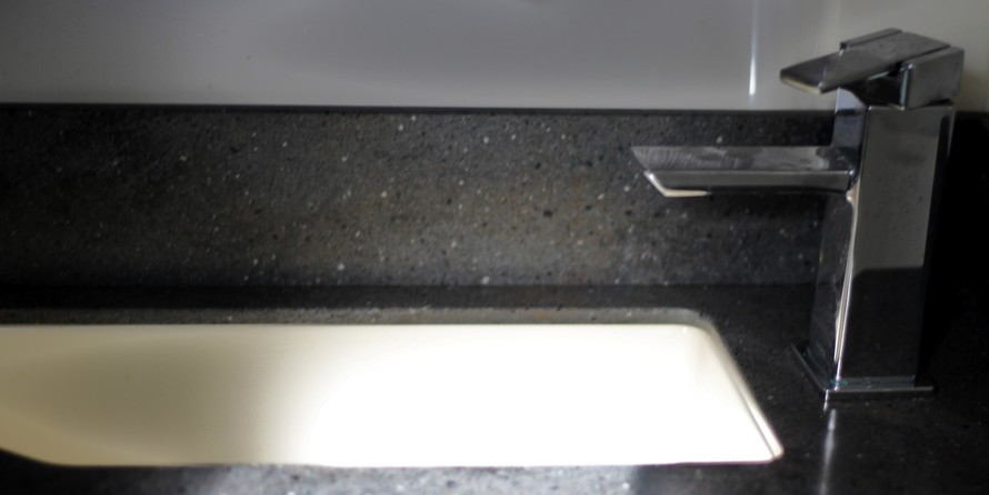 Formula 350 Crossover Bowrider