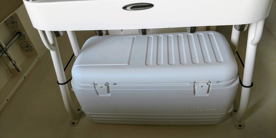 Cobia 217 center console