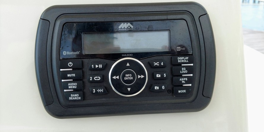 Cobia 217 center console