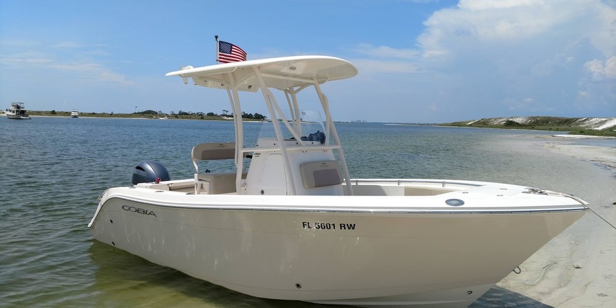 Cobia 217 center console